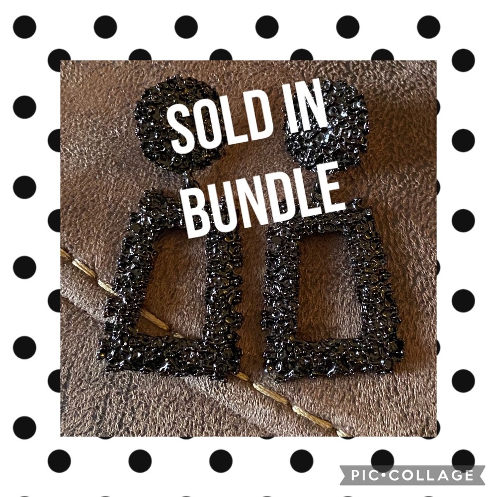 SOLD Ⓜ️ Black Geometric Statement Earrings